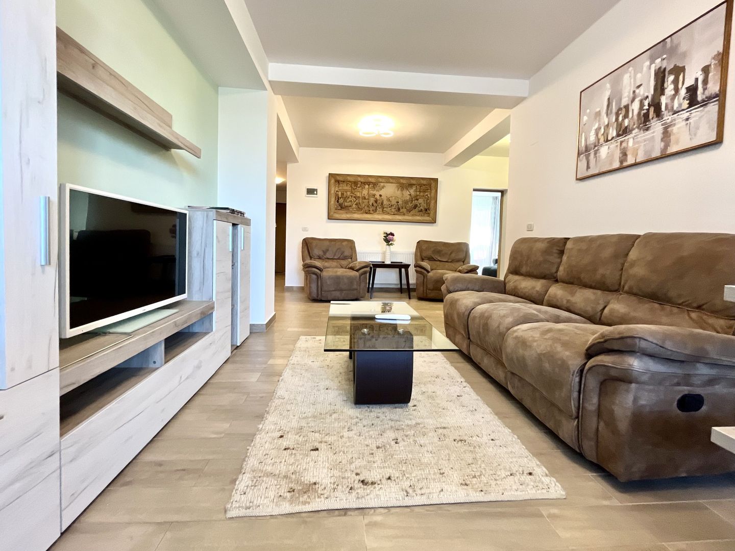 Apartament cu 3 camere,  spațios si primitor, in Soarelui- Sud Plaza - Poză 3