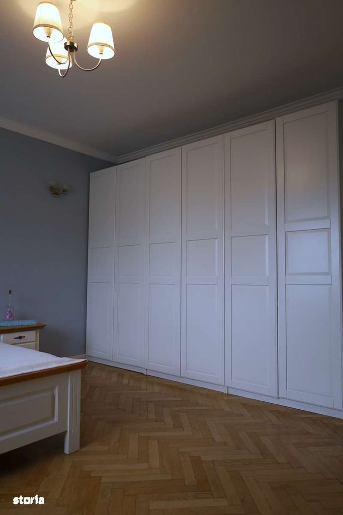 Apartament 3 camere 94 mp, Ultracentral, centrala proprie, bloc fără risc - Poză 2
