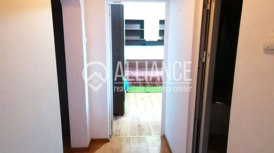 BULEVARDUL FERDINAND (COD 10)- Apartament 3 camere de vanzare - Poză 5