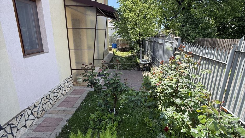 Vila construită in 2010 - P+1+pod - S=236 mp și curte 238 mp Campina! - Poză 44