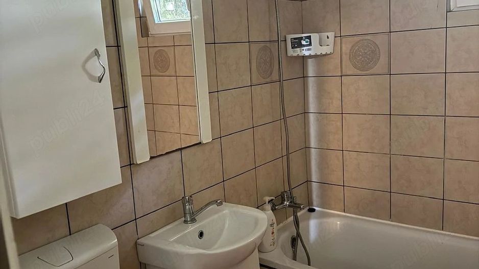 💎 De Închiriat: Apartament Spațios 3 Camere – Confort Modern & Locație Excelent - Poză 2