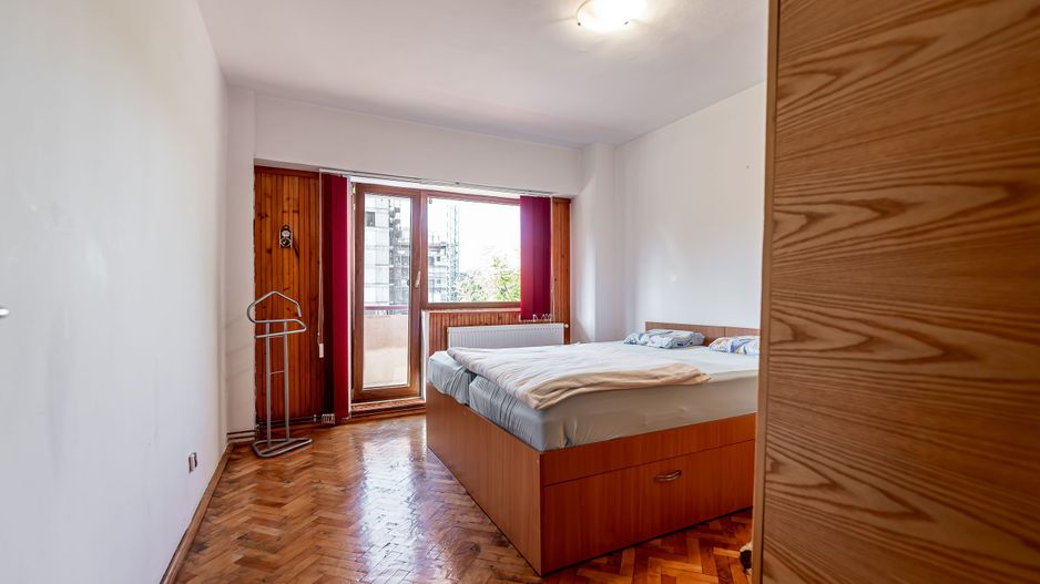 Apartament 3 camere, etaj 1,  zona Băncilor / Podgoria - Poză 9