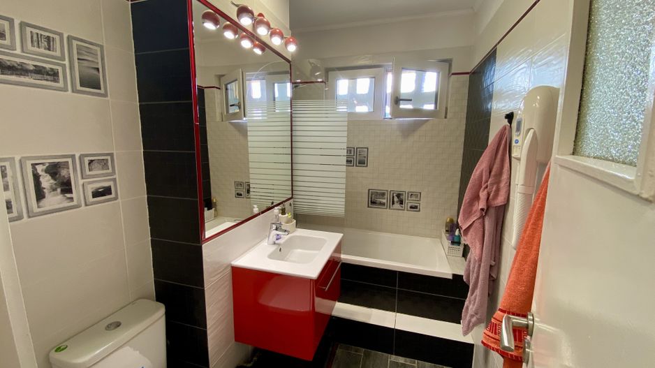Apartament cu 2 camere in Astra, Bd Saturn - Poză 6