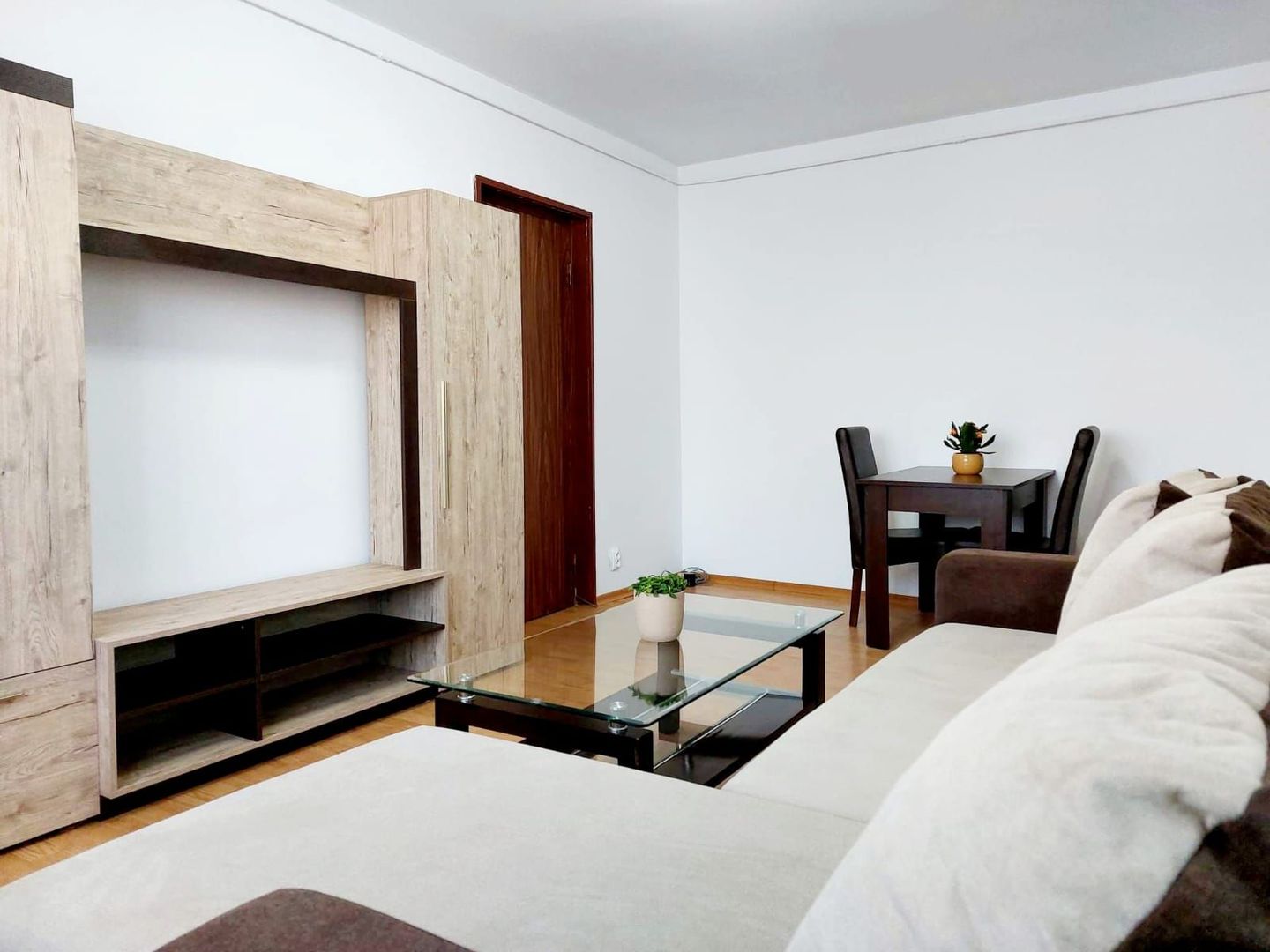 Apartament 2 camere Drumul Taberei Parc Moghioros - Poză 5