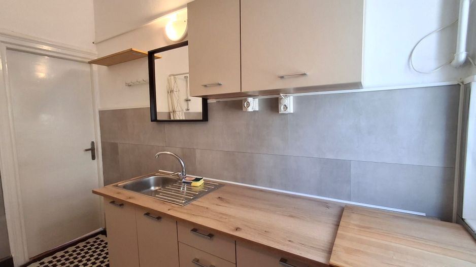 Garsoniera de vanzare  Zona Piata Romana - Poză 8