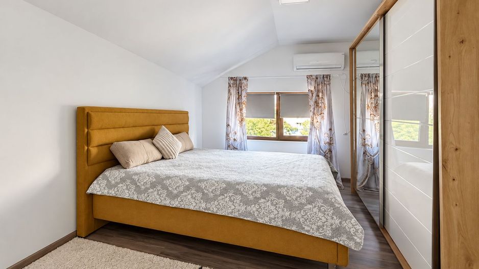 Apartament 2 dormitoare, zona Vlaicu, complet mobilat și utilat - Poză 4