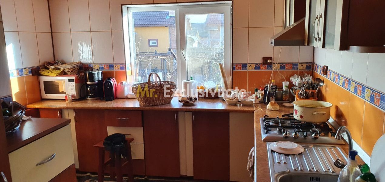 Casa / Pensiune de vânzare – Balta, Gorj sau schimb cu apartament . - Poză 11