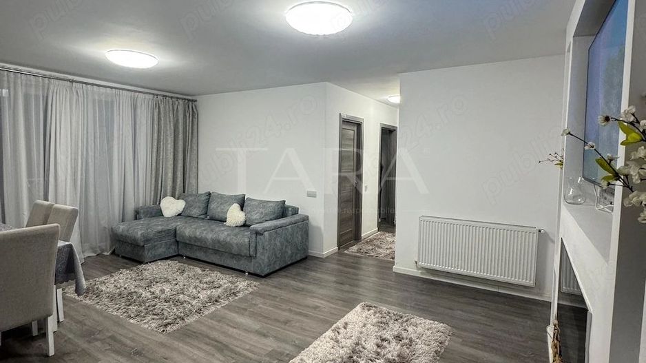 Apartament de vânzare 3 camere - Poză 2