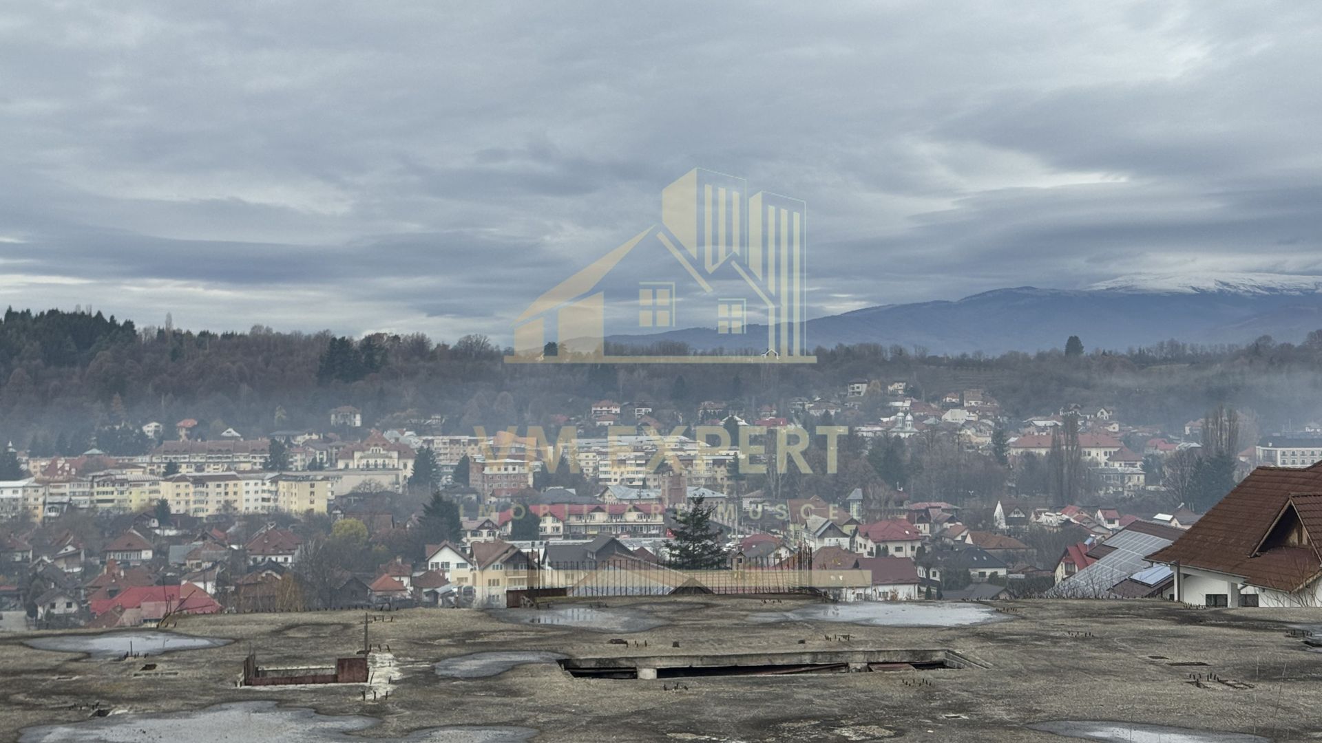 VILA 5 CAMERE 246 MP TEREN 817 MP CÂMPULUNG, 0 COMISION CUMPARATOR - Poză 29