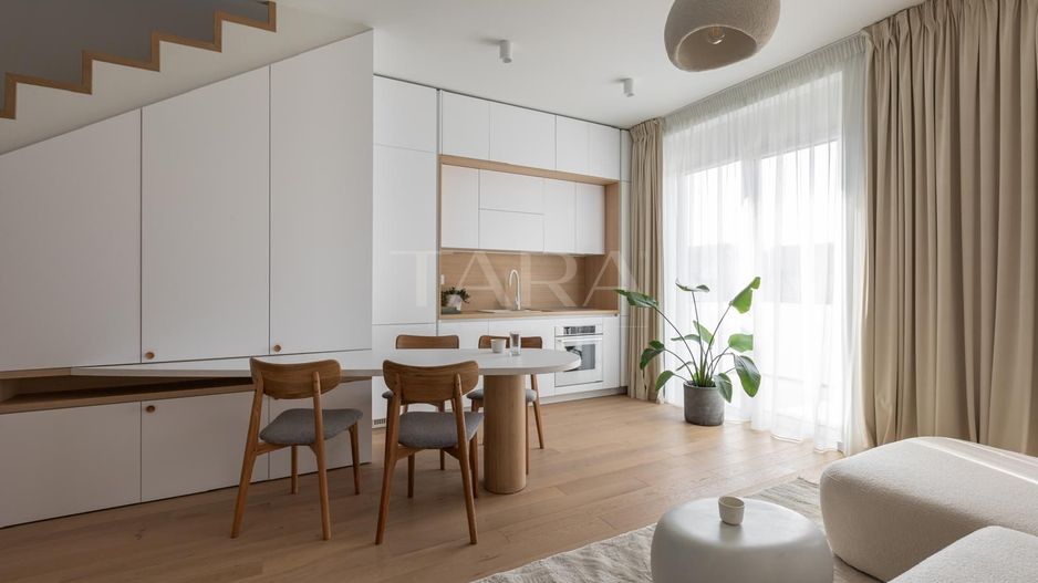 Studio de lux de închiriat, 2 niveluri, parcare subterană inclusa - Poză 2
