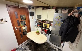 Casa cu 2 corpuri, acces auto, curte – Republica / Industriilor - Poză 1