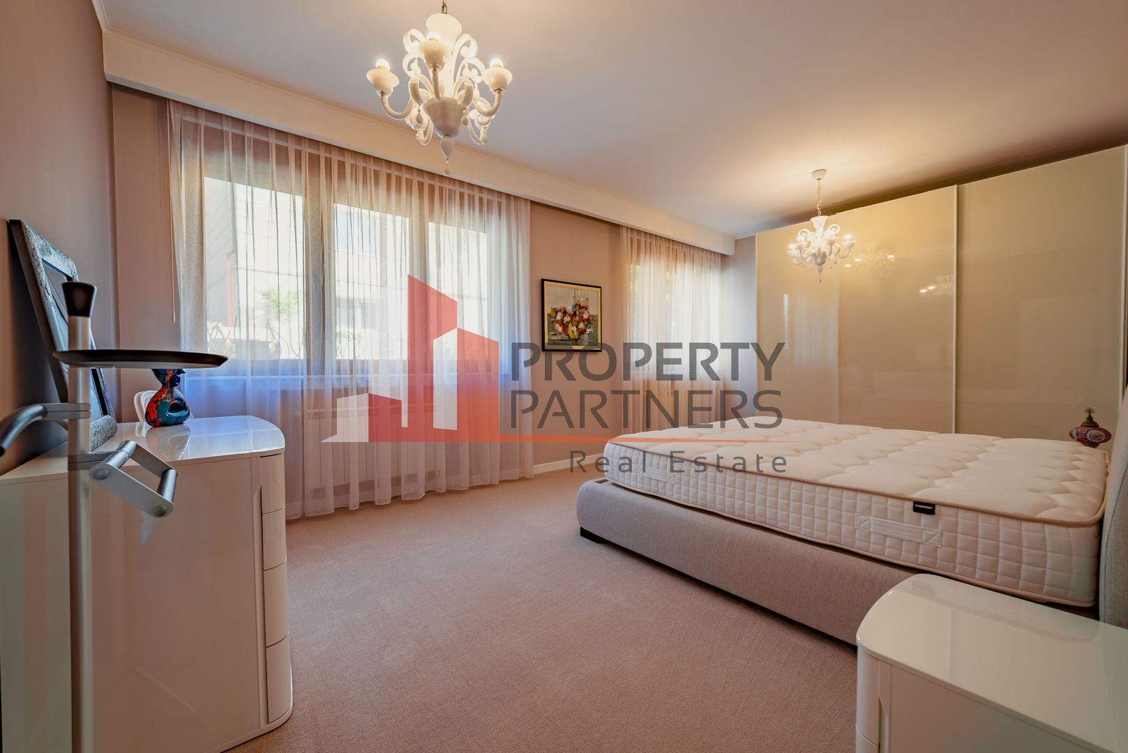 Vilă cu vedere panoramică – Central Brașov - Poză 4