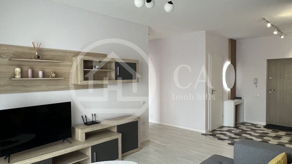 Apartament lux cu 3 camere de inchiriat in zona Spitalul Judetean Oradea - Poză 2
