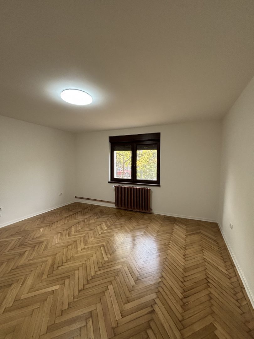Apartament generos la casa,zona Bogdanestilor - Poză 19