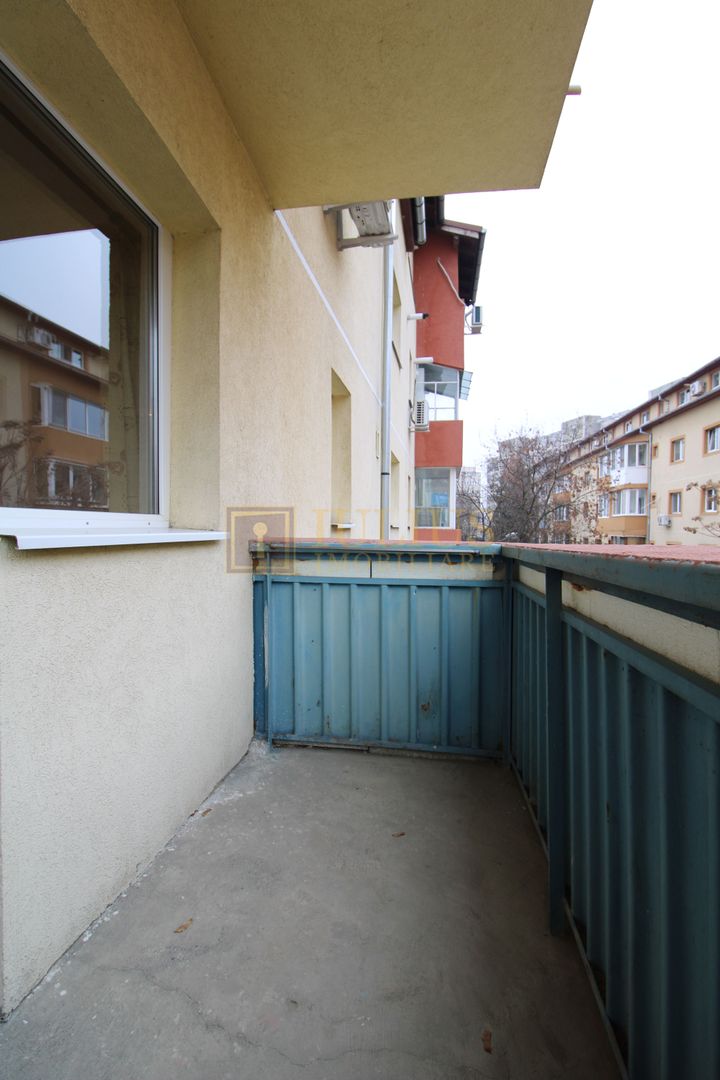 3camere, ideal pentru cei ce doresc sa renoveze de la zero un apartament. - Poză 5