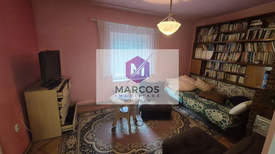 Vand casa 4 camere Moniom - Poză 1