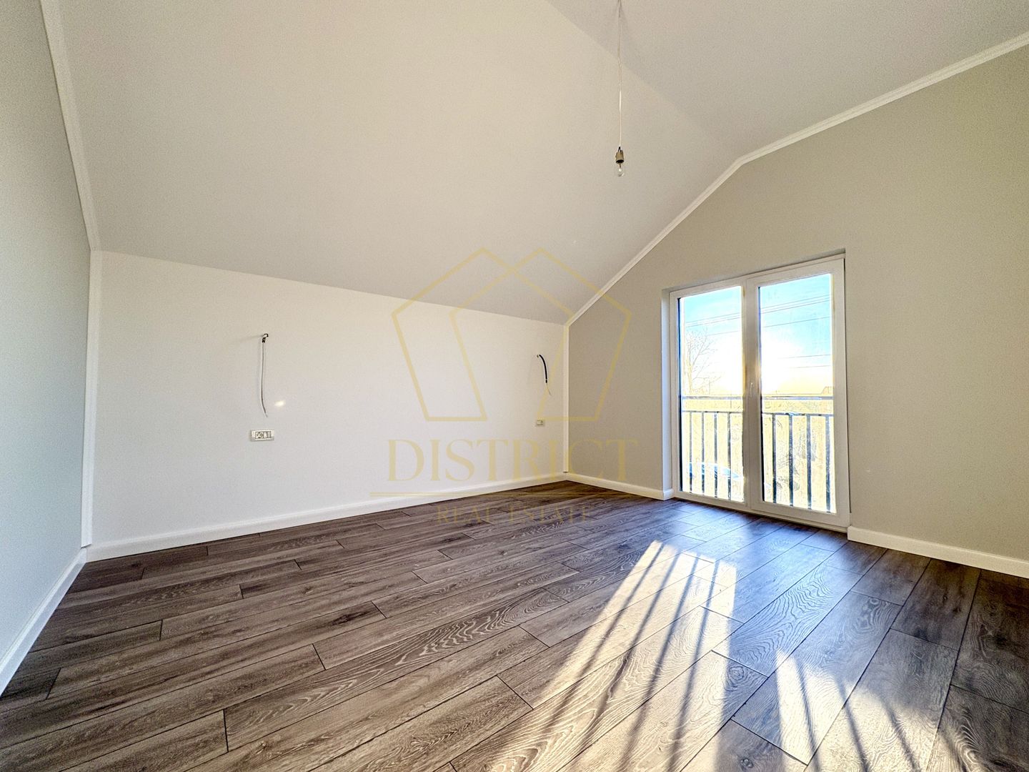 Duplex modern cu 4 camere si dressing | Remetea Mare | Restaurant Jack - Poză 5