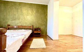 Casa la intrare în Ghiroda - Poză 21