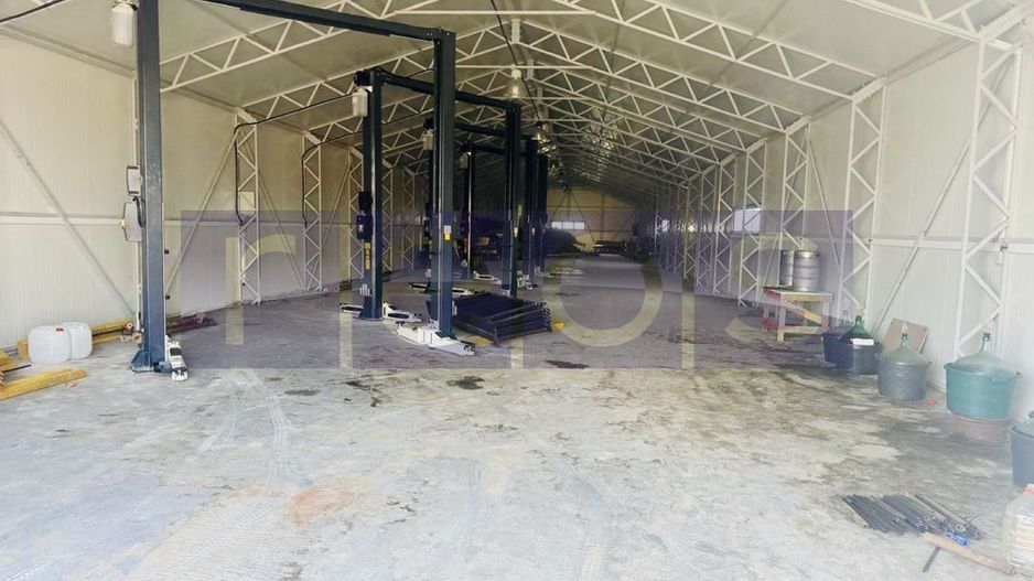 DE INCHIRIAT HALA+ SPATIU BIROURI | ZONA SPLAIUL UNIRII- TRAPEZULUI - Poză 5