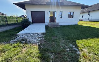 Casă în stil bucovinean de vânzare | Horodnic de Sus | 105.000 Euro