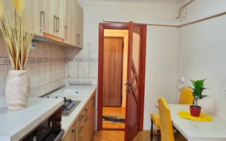 Apartament mare, decomandat, bucatarie separata. PET FRIENDLY. - Poză 17