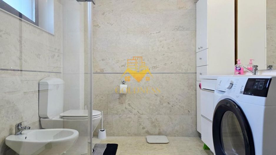 Casă modernă de vânzare, curte, 6 camere, parcare, Zona Vivo, Florești - Poză 15