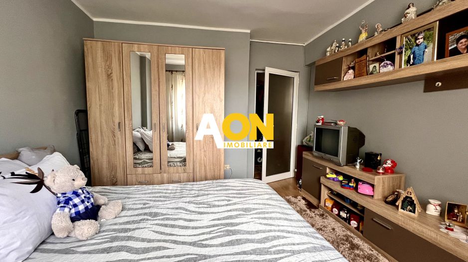 Apartament 4 Camere | Decomandat | 74 mp | Zona Cetate - Poză 3