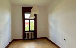 Apartament in clădire istorică P-ta Plevnei cu vedere parc - Poză 23