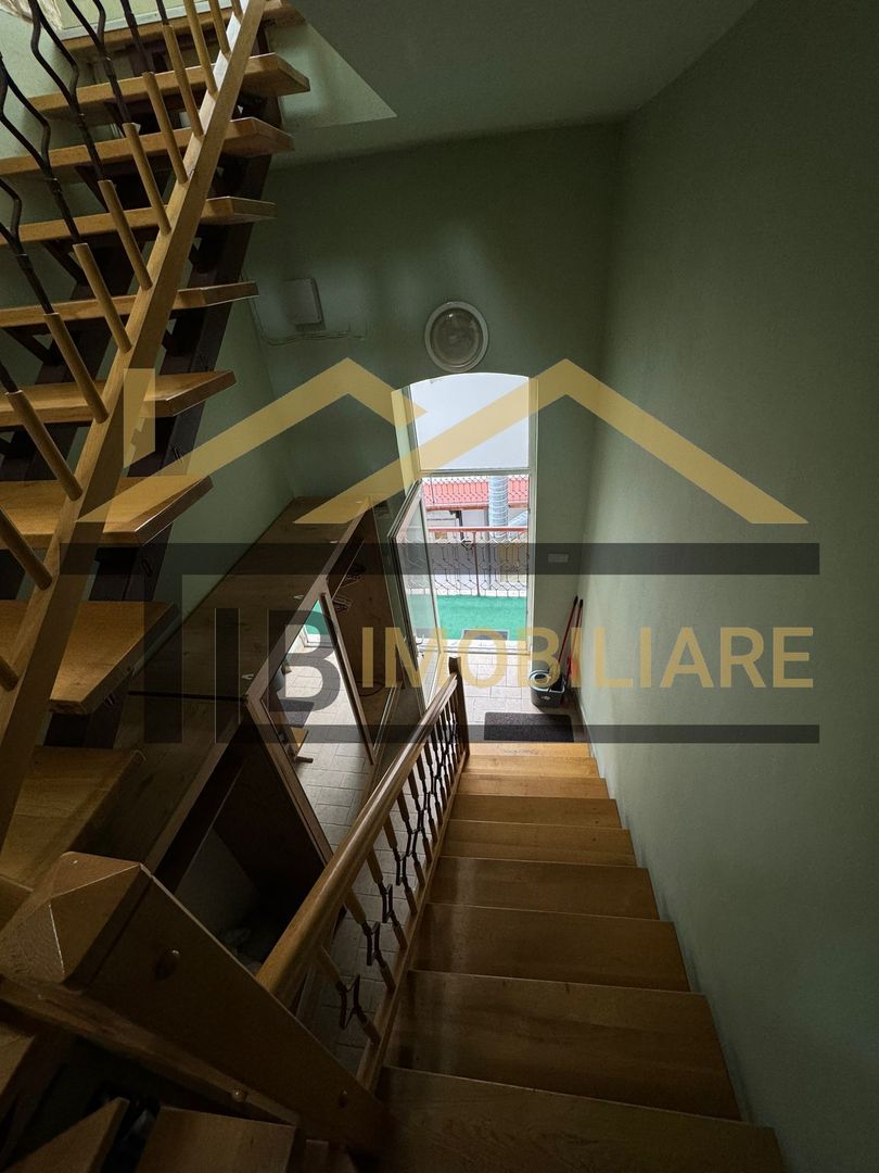 Apartament de 3 camere, 140 mp, Zona Piata Trandafirilor - Poză 3