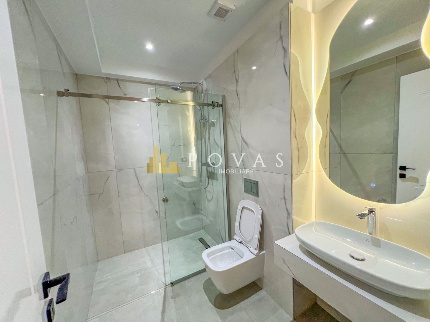 Prima Inchiriere Studio MyPlaceNorth Rond OMV PIPERA - Poză 9