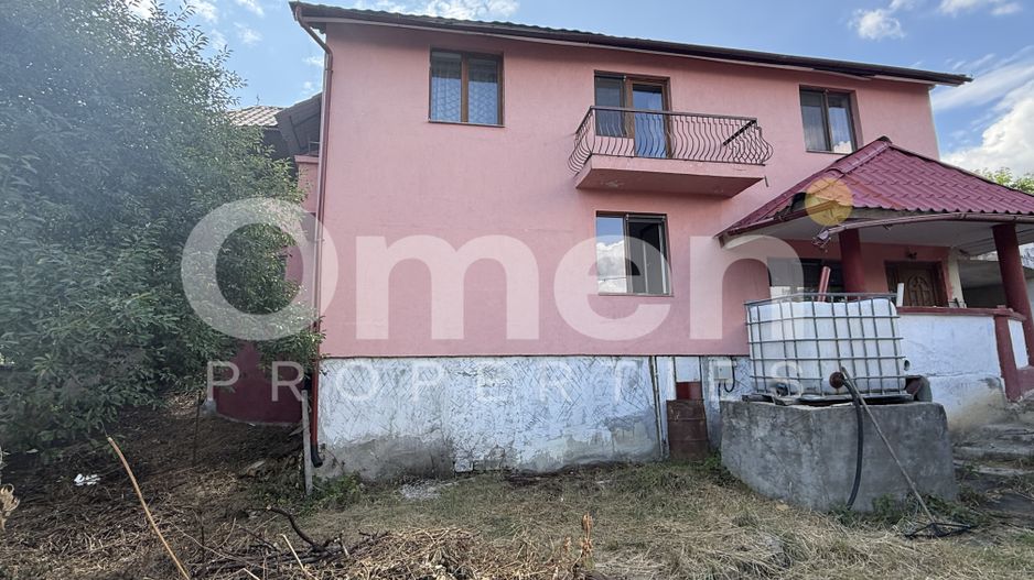 Casa de vanzare Grosi D+P+M 300 mp + teren 6 ari - Poză 2