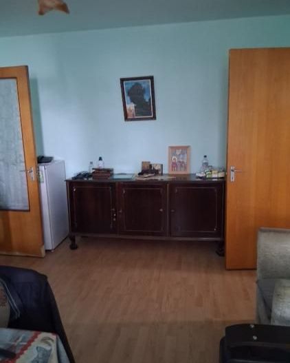 Vanzare apartament 3 camere, etaj 1/4, Titan-Fetesti - Poză 4