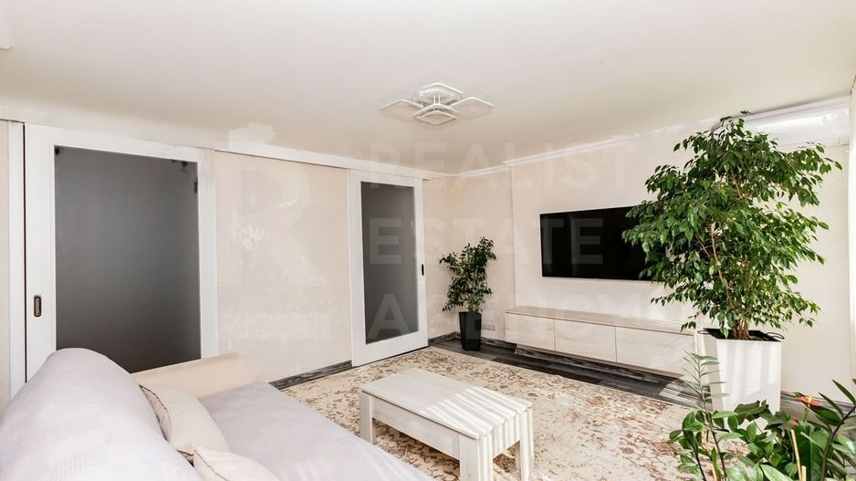 Chirie, apartament, 4 camere, str. Nicolae Titulescu, Botanica - Poză 9