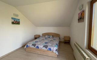 Casă modernă cu 5 camere, garaj și curte mare, mobilată in Corbu - Poză 15