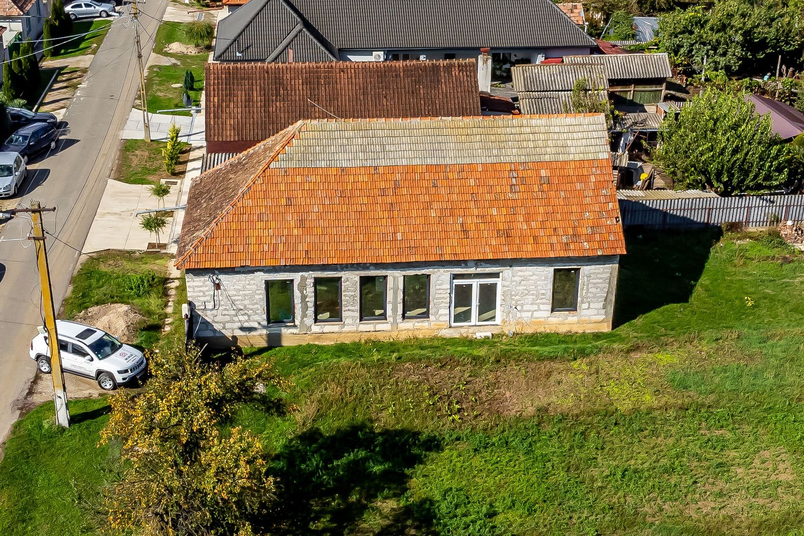 Descoperă Casă nefinisată cu 4 Camere Sântana - Poză 2