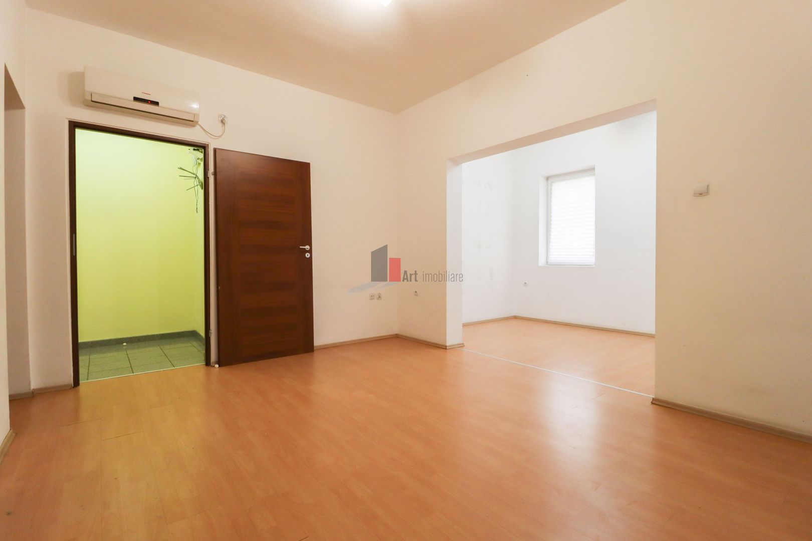 Spatiul "AVANOA", in vila CONSOLIDATA, 3-4 camere, FARA MENTENANTA - Poză 2