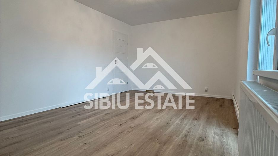 Locație excelentă! Apartament 3 camere renovat, etaj 1, Sibiu - Poză 22