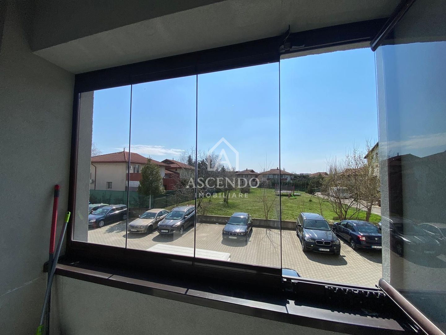 Apartament 3 camere, 2 bai premium mobilat lux , cu parcare inclusă - Poză 27