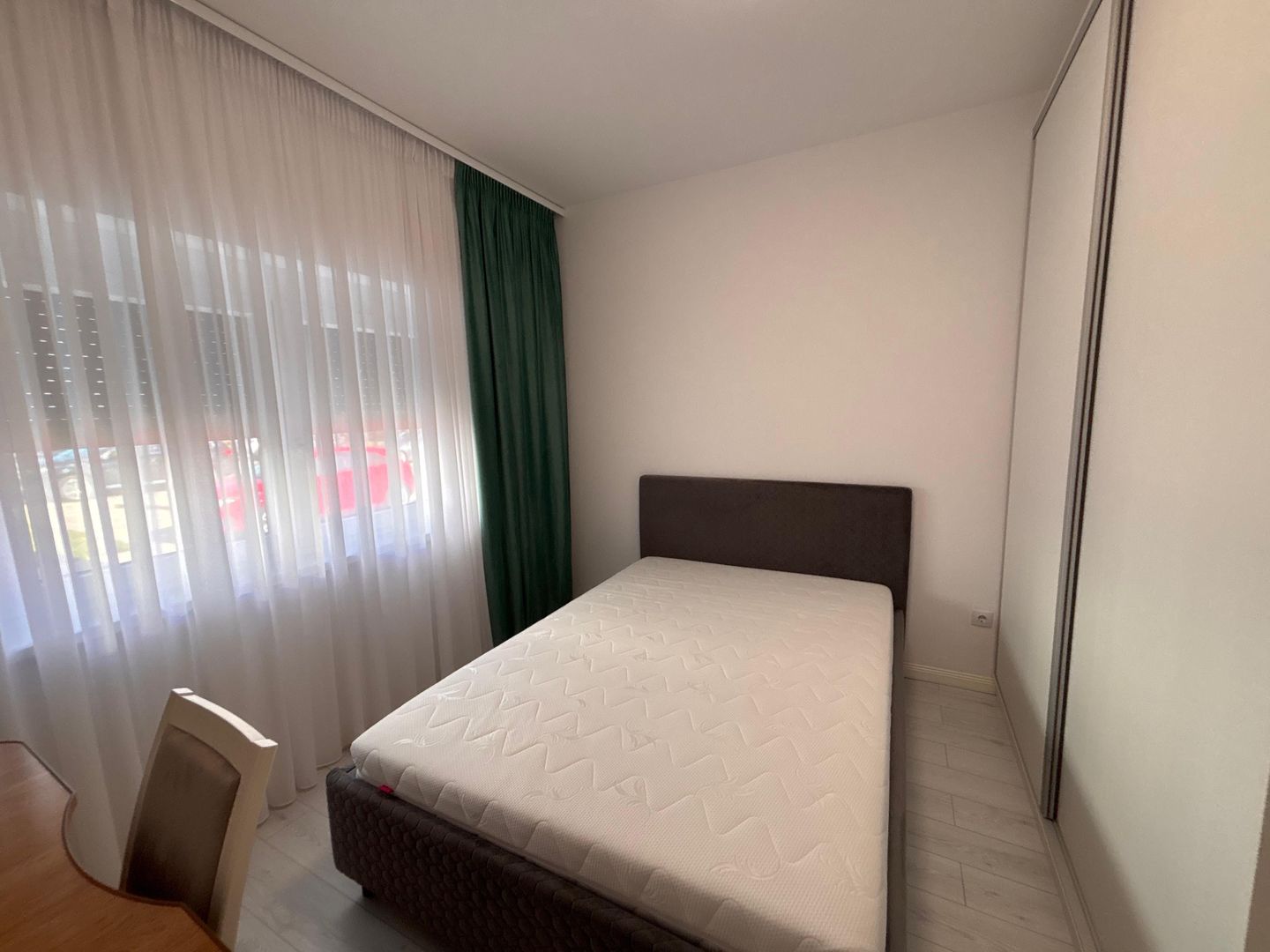 Apartament cu 3 camere si 2 locuri de parcare - Arhitectilor - Poză 15