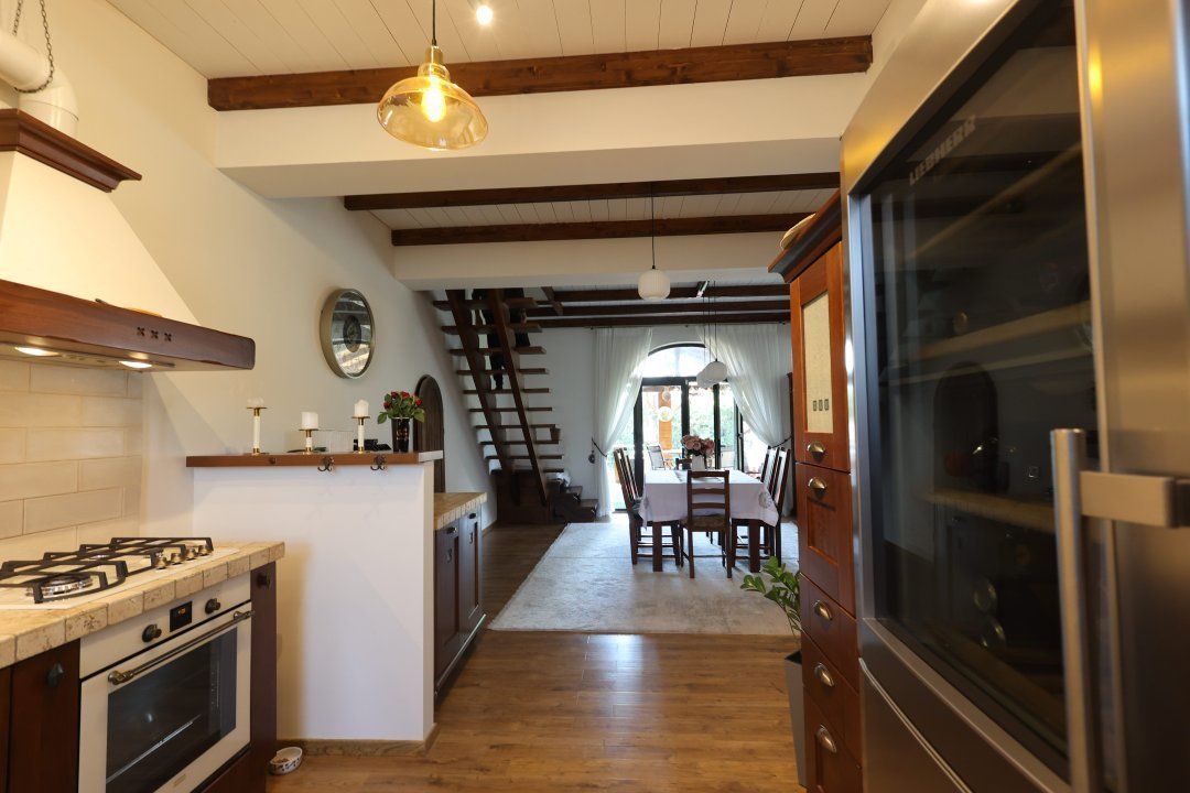 Casa 4 camere, de vanzare 138 mp utili - Poză 6