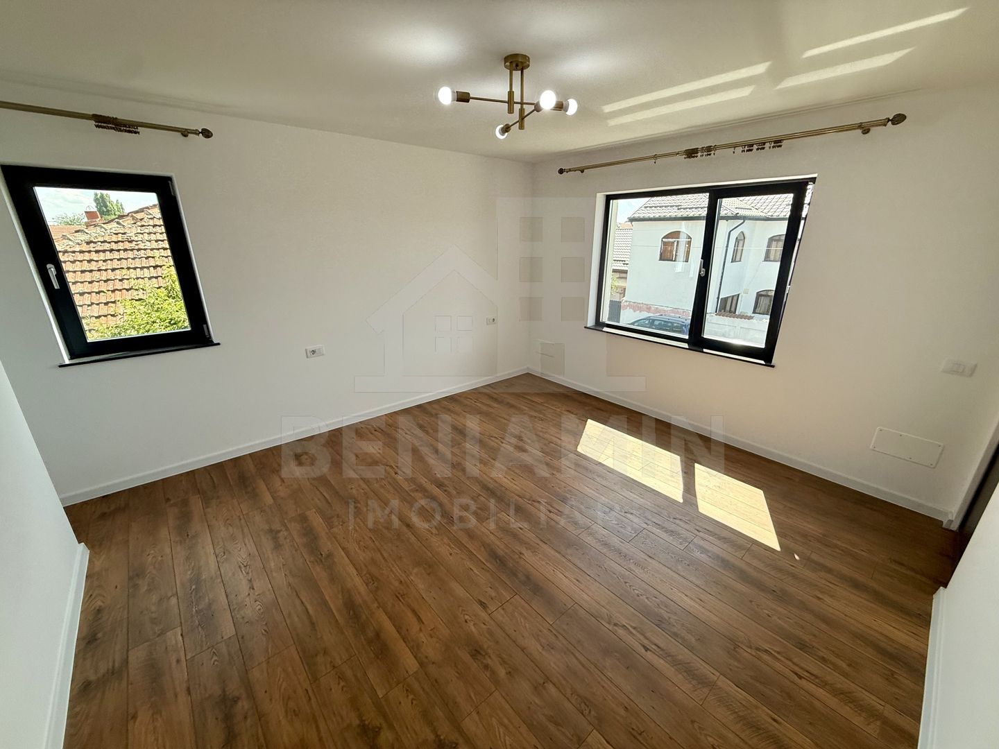 Casa Moderna - P+1 - 150mp - mobilata - utilata - lux - Brestei - Poză 13