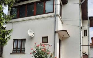 Parcul Carol I Vila interbelica I 2 locuri de parcare - Poză 1