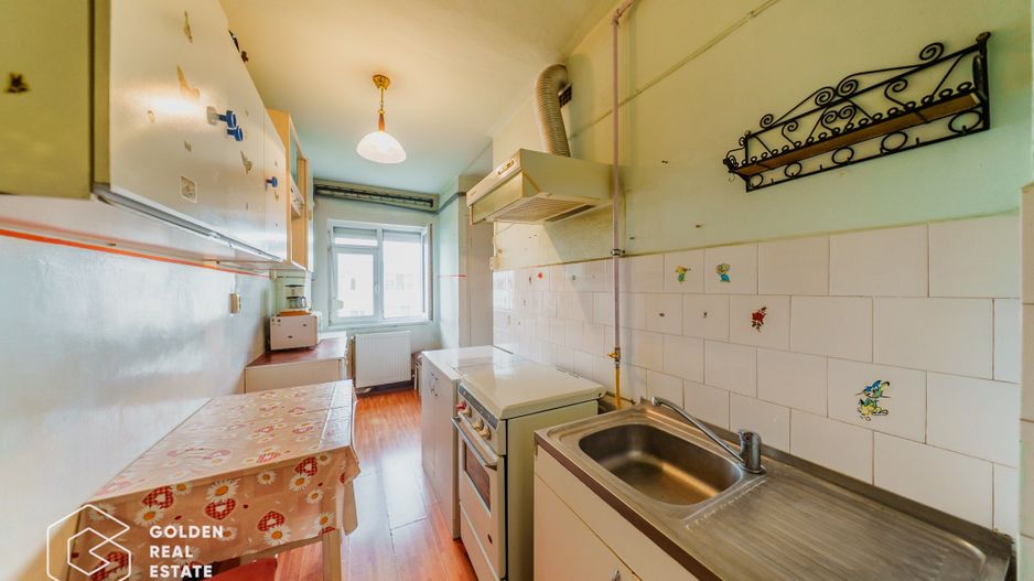 Apartament spatios cu 3 camere, Vlaicu Lebada, centrala proprie - Poză 11