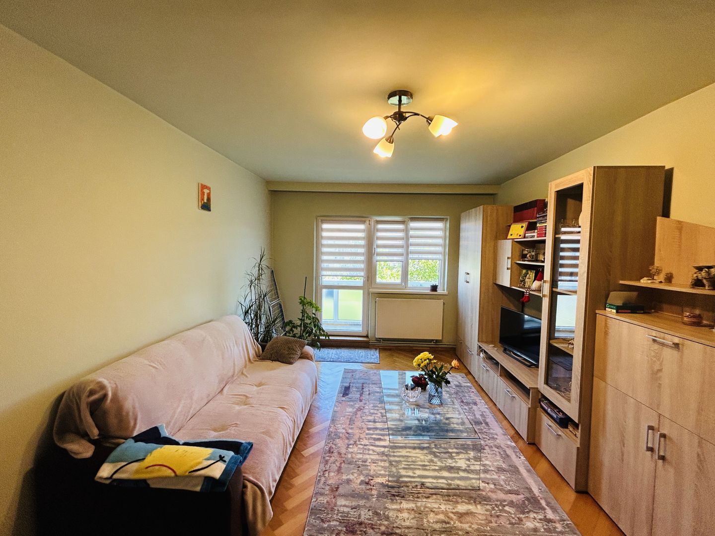 Apartament decomandat, cu 3 camere, 2 bai, 2 balcoane - Zona Strand - Poză 20