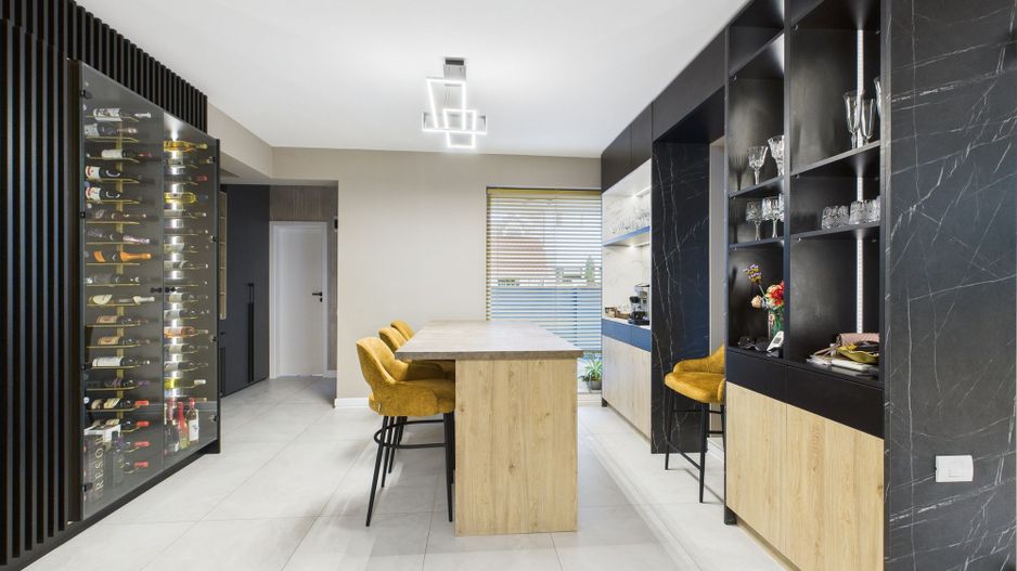 Casă modernă cu 5 camere, 4 băi și terasă închisă, Otopeni - Poză 12