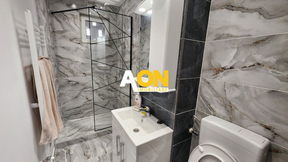 De vanzare apartament 2 camere, Centru - Poză 6