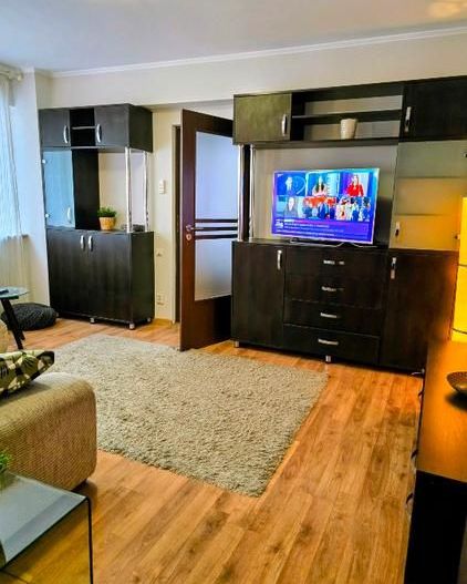 2 camere Cișmigiu, vedere spre parc, mobilat complet, fără risc seismic - Poză 3