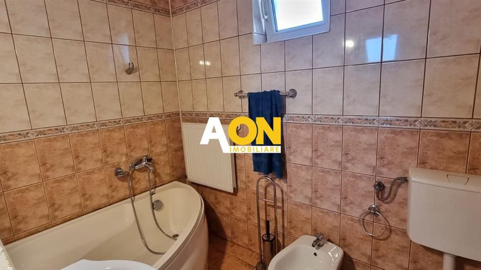 Casa individuala 7 camere Centru - Poză 12