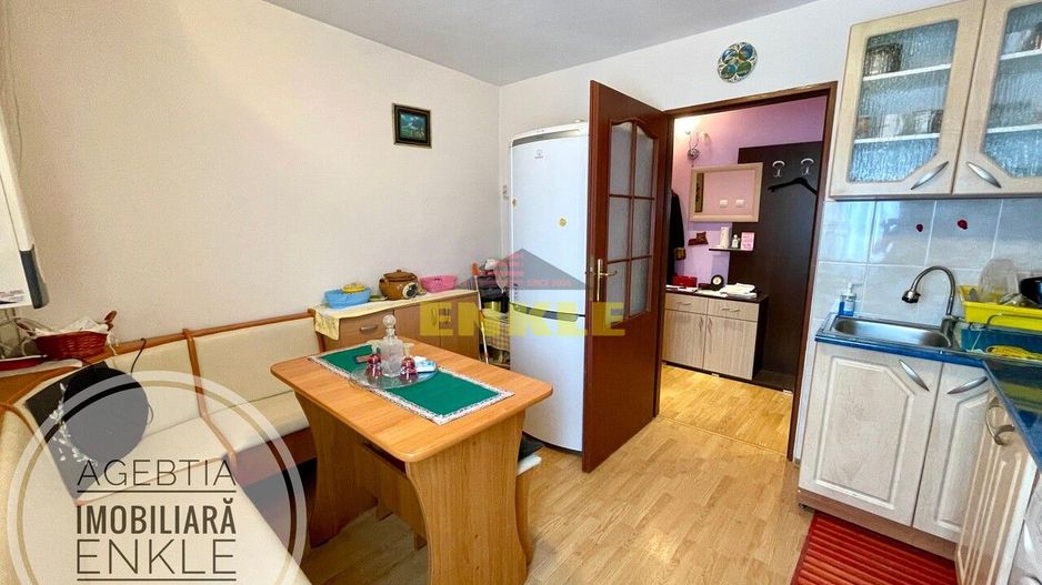 De vânzare apartament cu 2 camere, etaj 1 - Poză 4