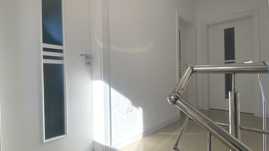 Casa la cheie! Vanzare casa cu 4 camere in Priseaca - Poză 10